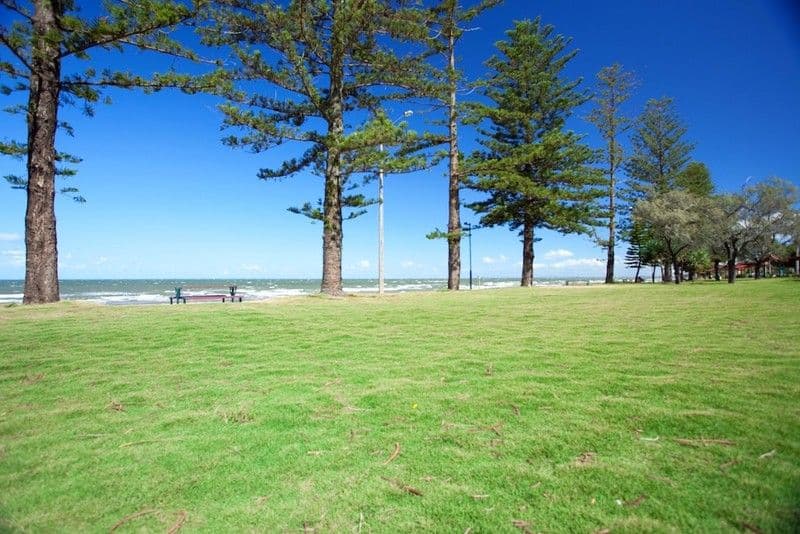 11  Ella Street, REDCLIFFE QLD 4020, Redcliffe - Thumbnail 4