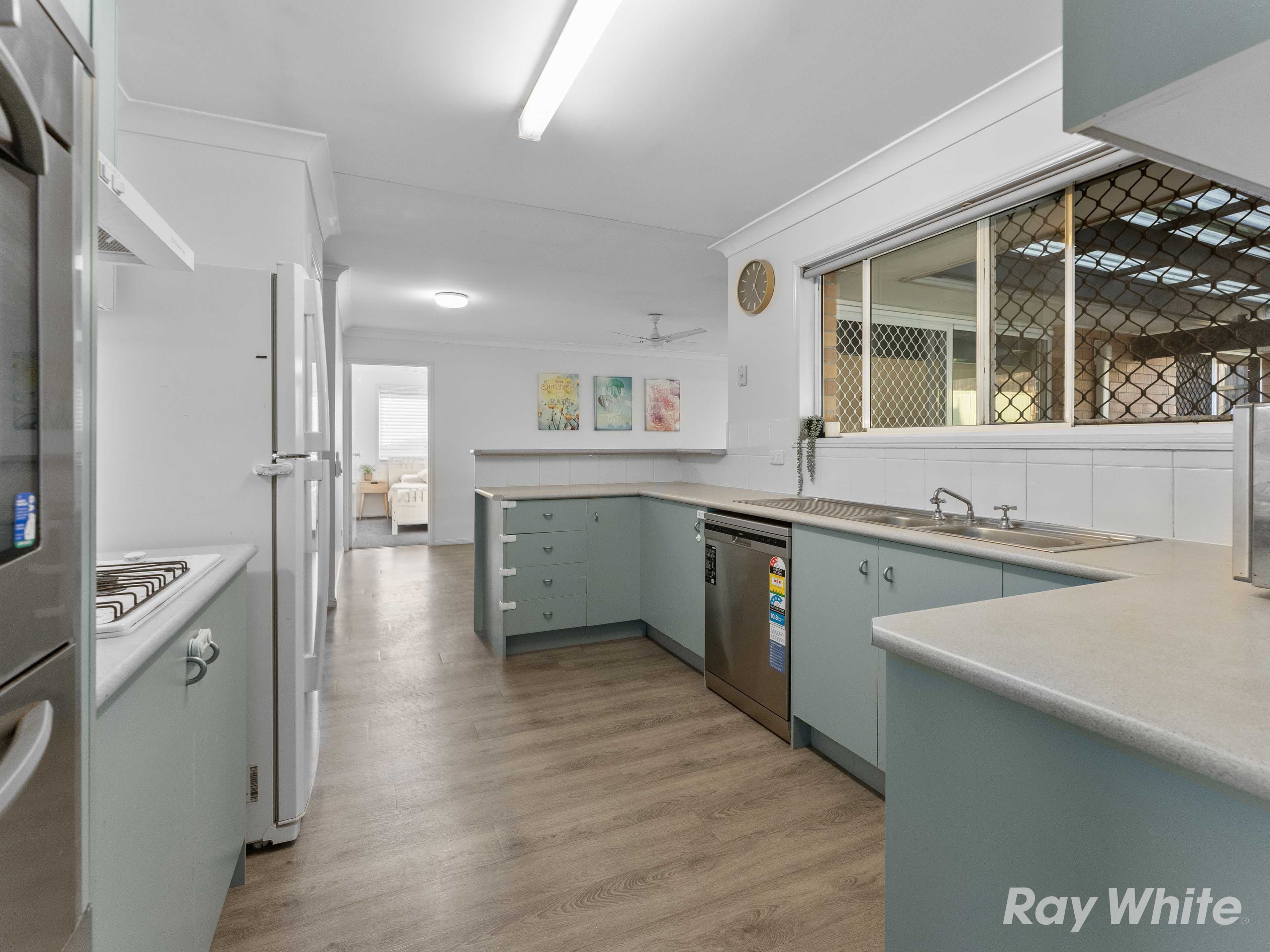 12 Peppercorn Place, Flinders View QLD 4305, Flinders View - Thumbnail 5