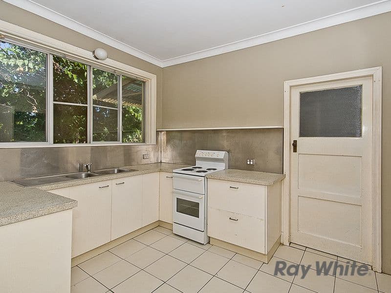 17 Storkey Street, WINDSOR QLD 4030, Windsor - Thumbnail 4