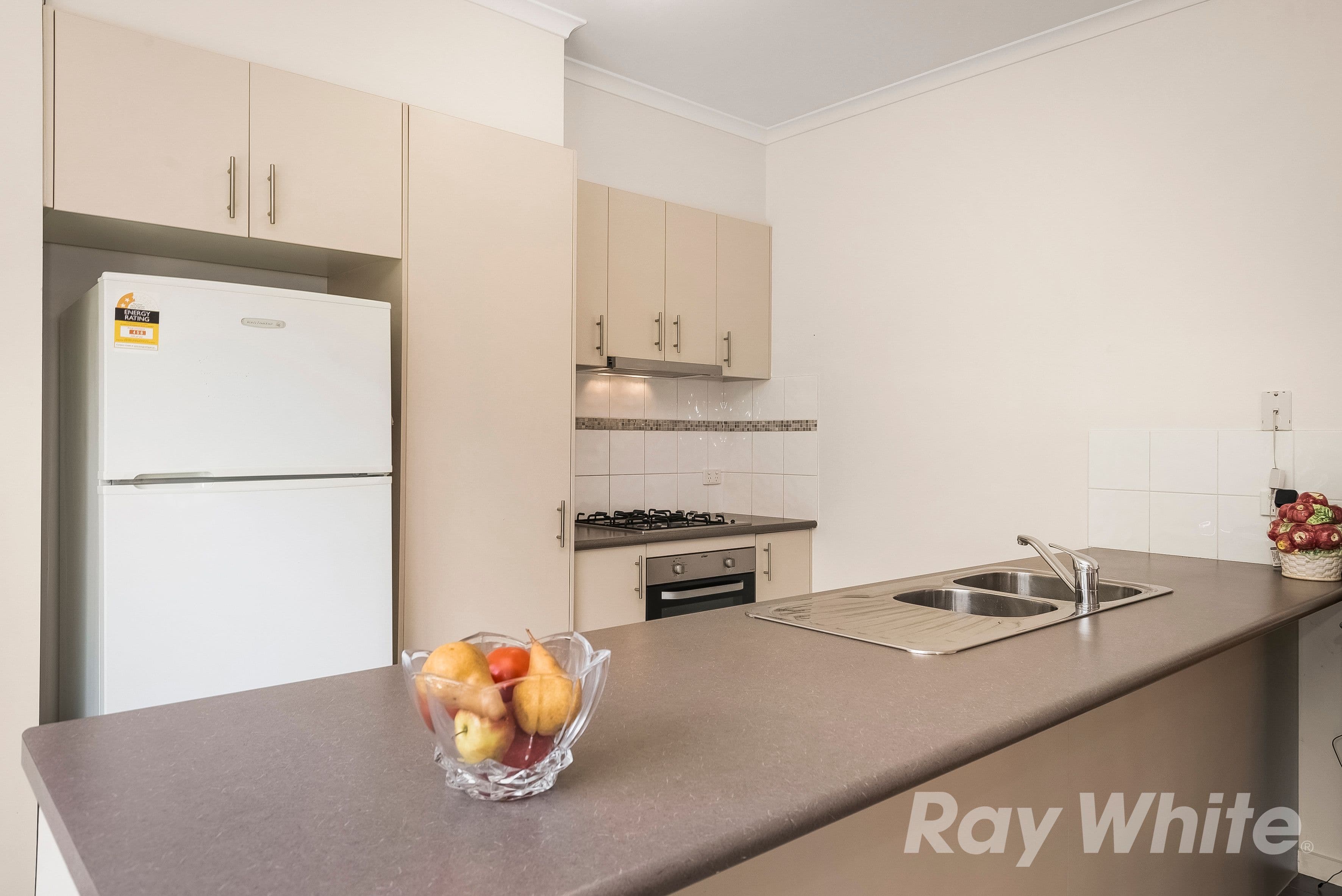88 Sabel Drive, Cranbourne North VIC 3977, Cranbourne North - Thumbnail 2