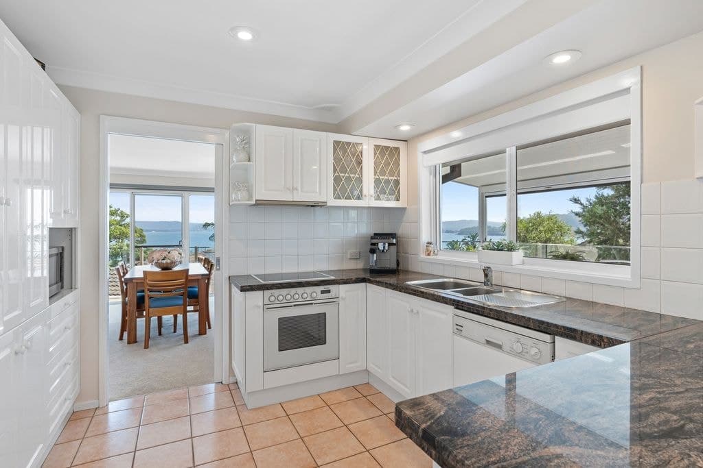 5 Anwen Close, Saratoga - Thumbnail 8