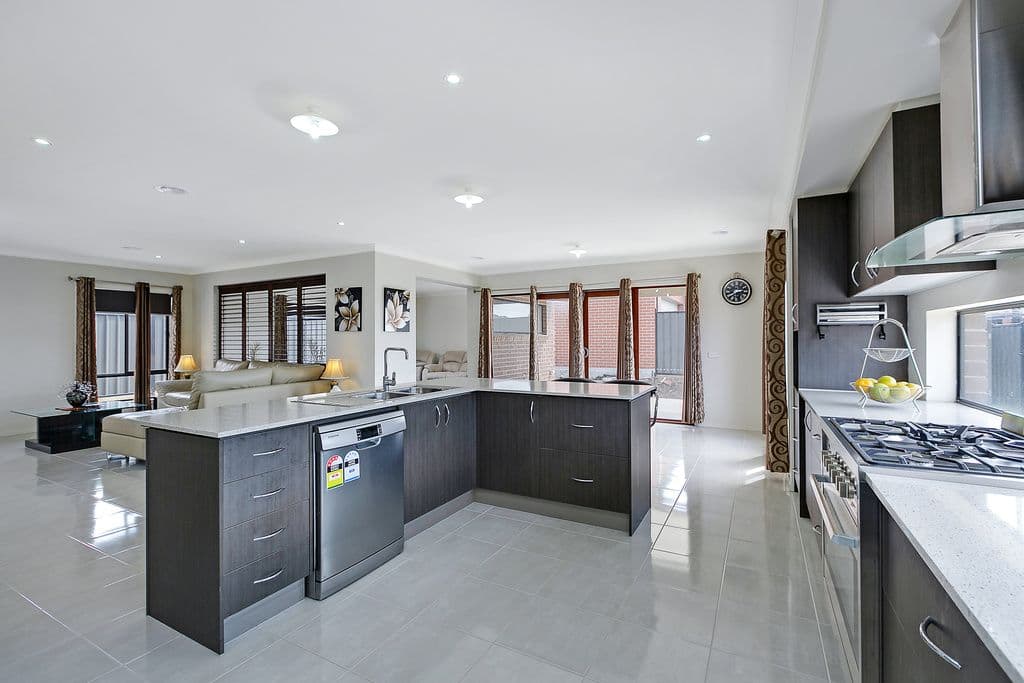 115 Serenity Way, Craigieburn VIC 3064, Craigieburn - Thumbnail 6
