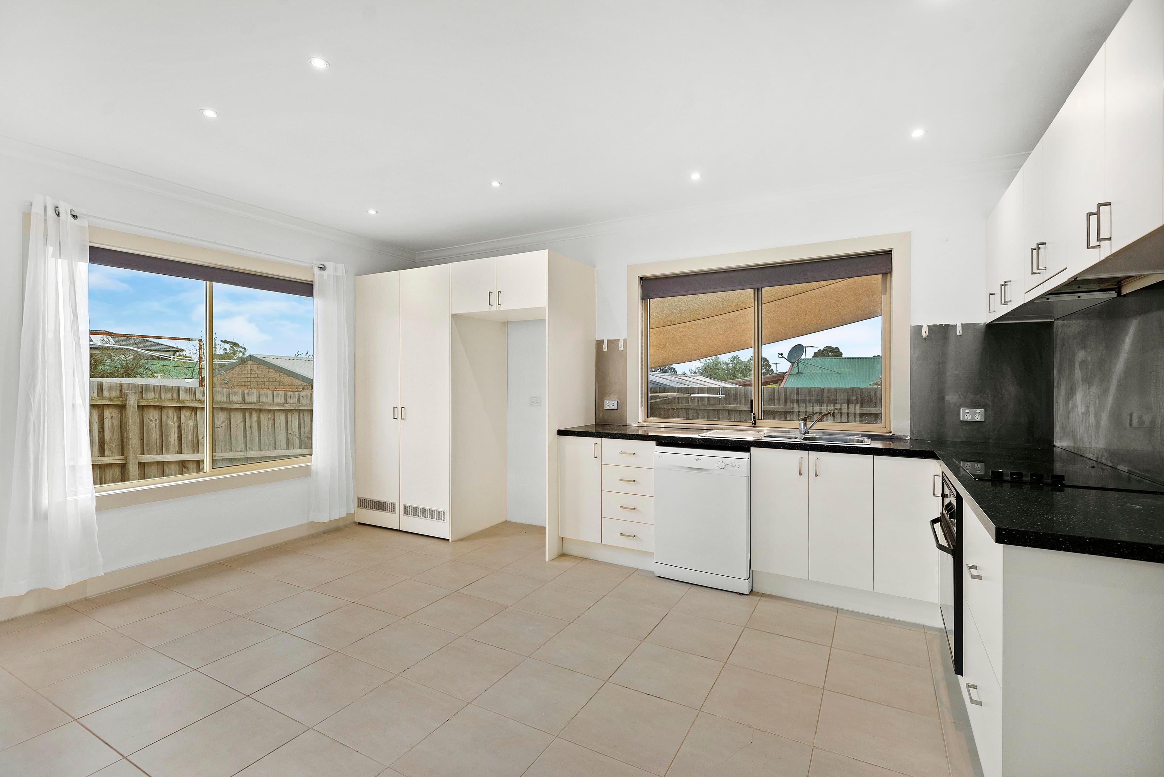 6 Fordham Road, Reservoir VIC 3073, Reservoir - Thumbnail 4