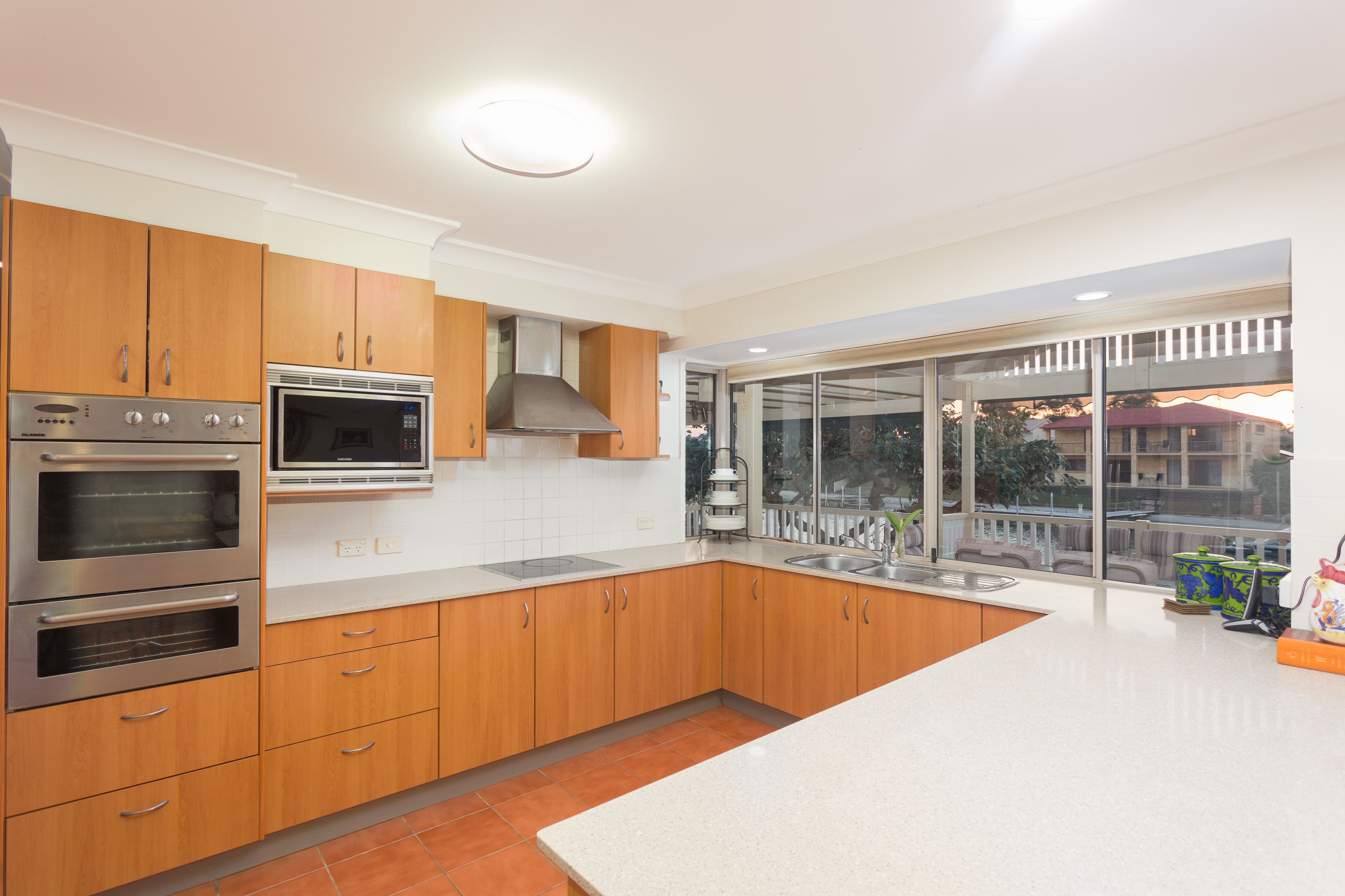 48 Seaspray Street, Paradise Point QLD 4216, Paradise Point - Thumbnail 3