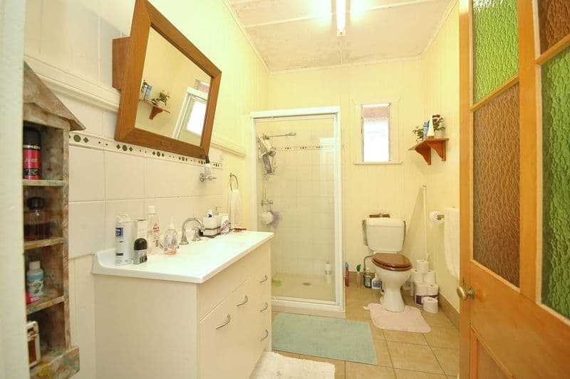 35 Cleveland Street, GREENSLOPES QLD 4120, Greenslopes - Thumbnail 3
