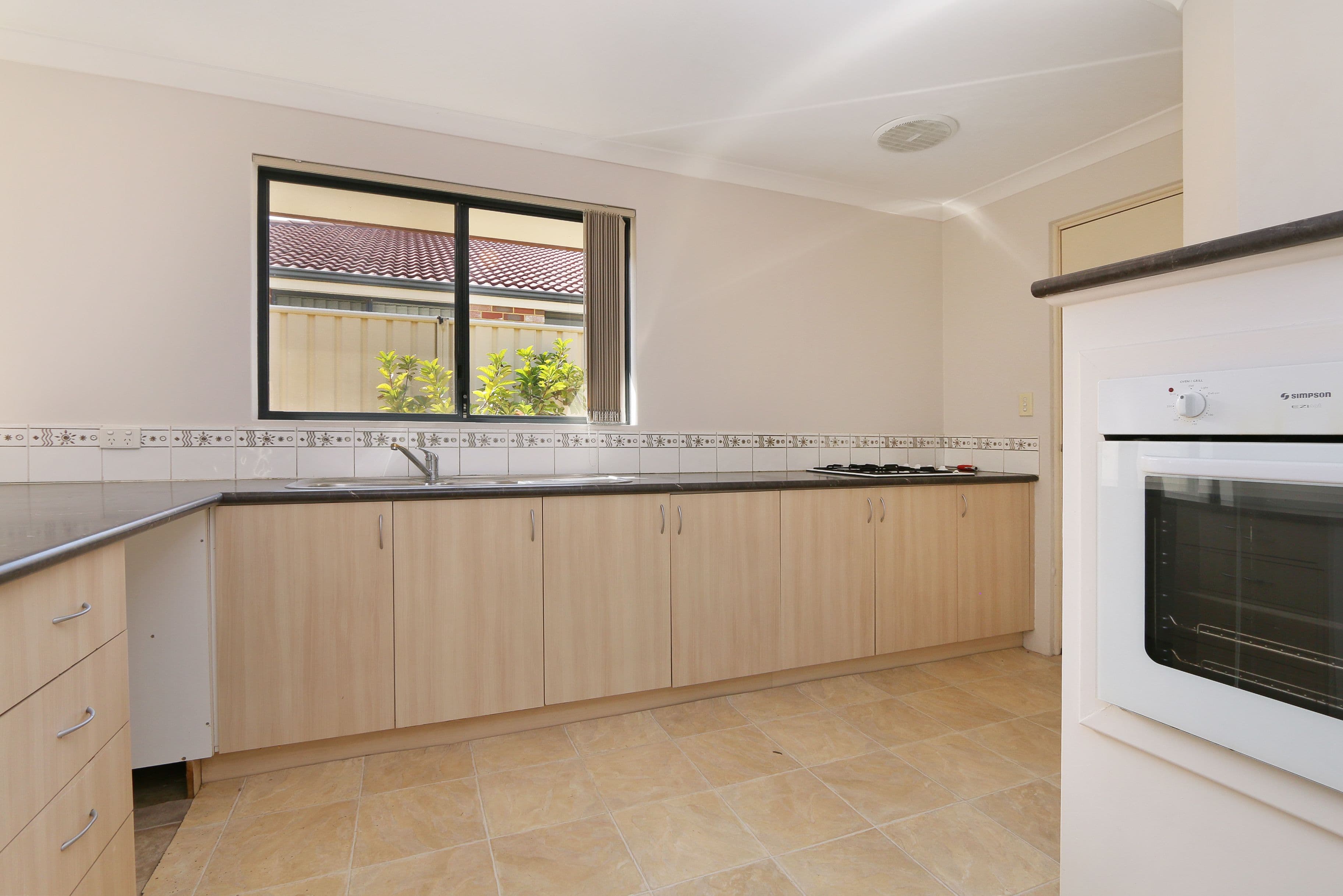 24 Argonaut Crescent, Yangebup WA 6164, Yangebup - Thumbnail 3