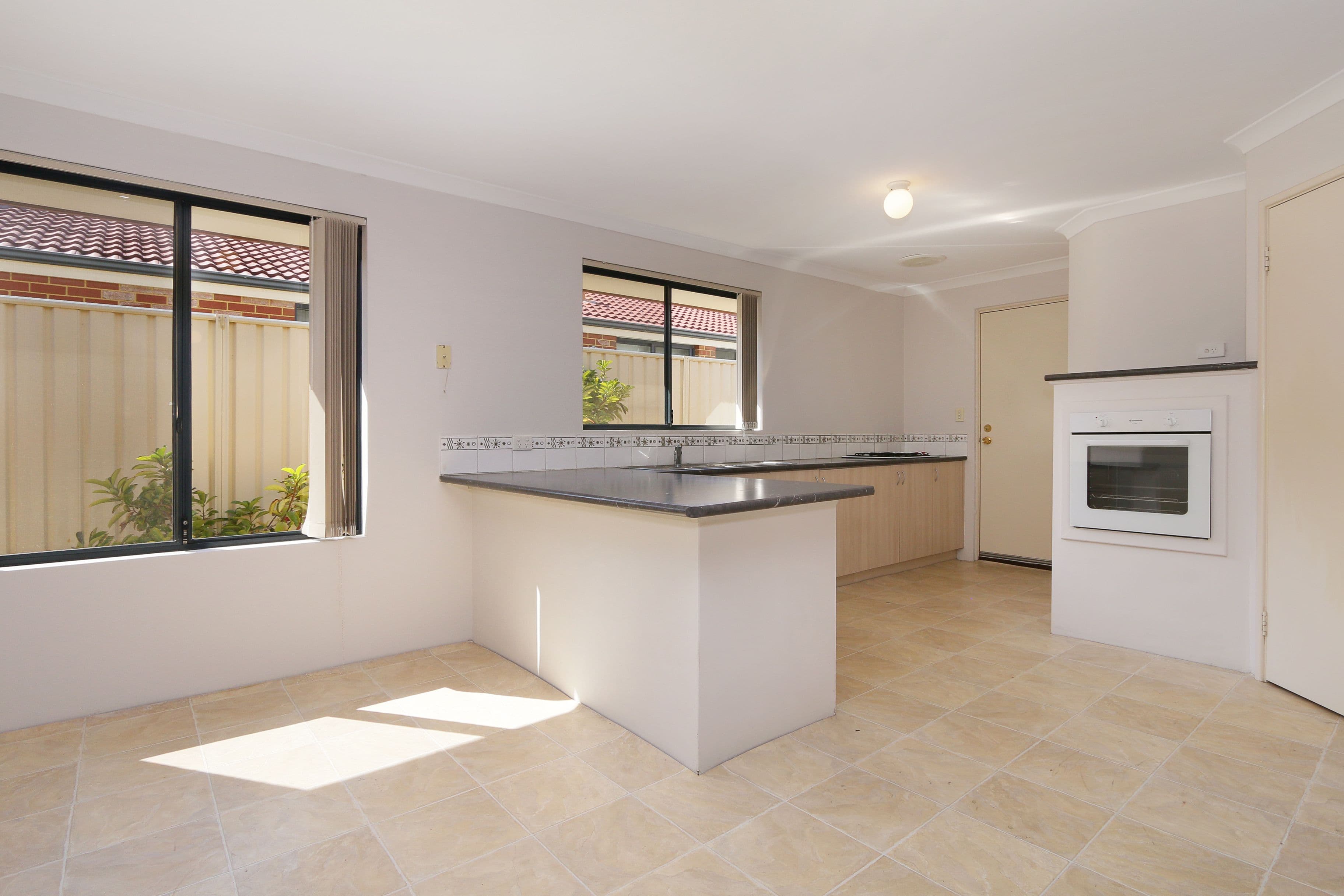 24 Argonaut Crescent, Yangebup WA 6164, Yangebup - Thumbnail 4