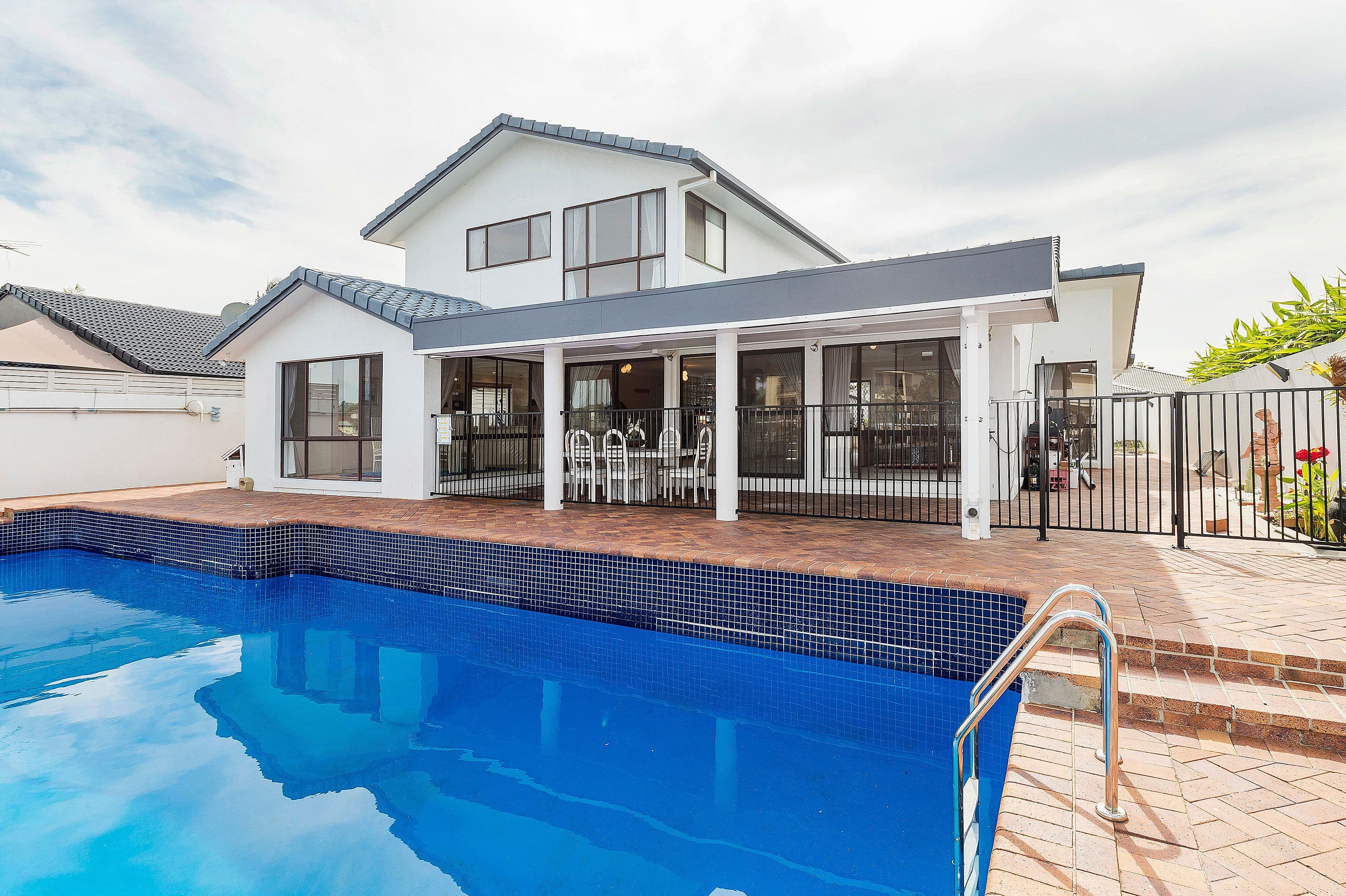 87 Sundance Way, Runaway Bay QLD 4216, Runaway Bay - Thumbnail 2