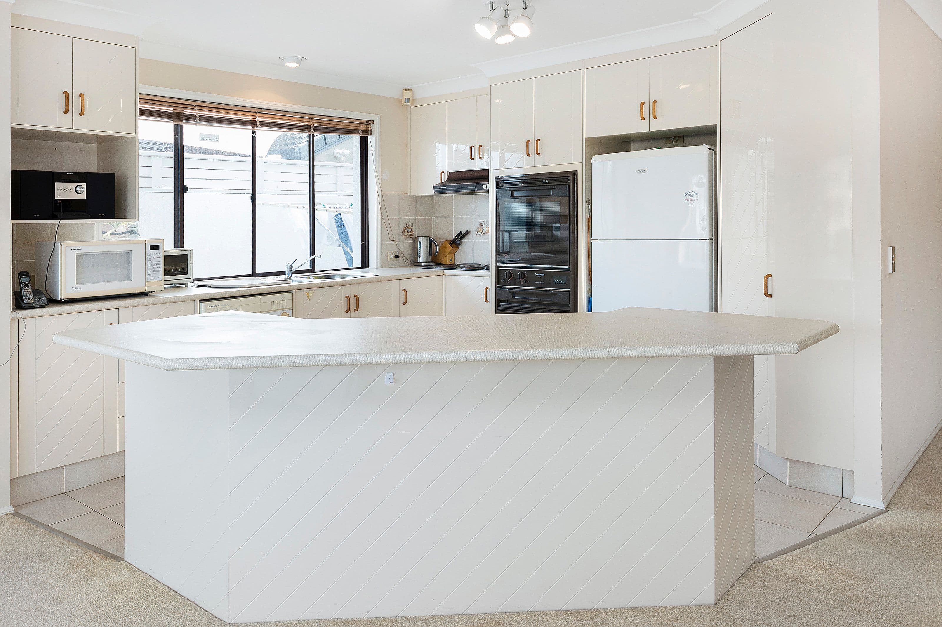 87 Sundance Way, Runaway Bay QLD 4216, Runaway Bay - Thumbnail 4