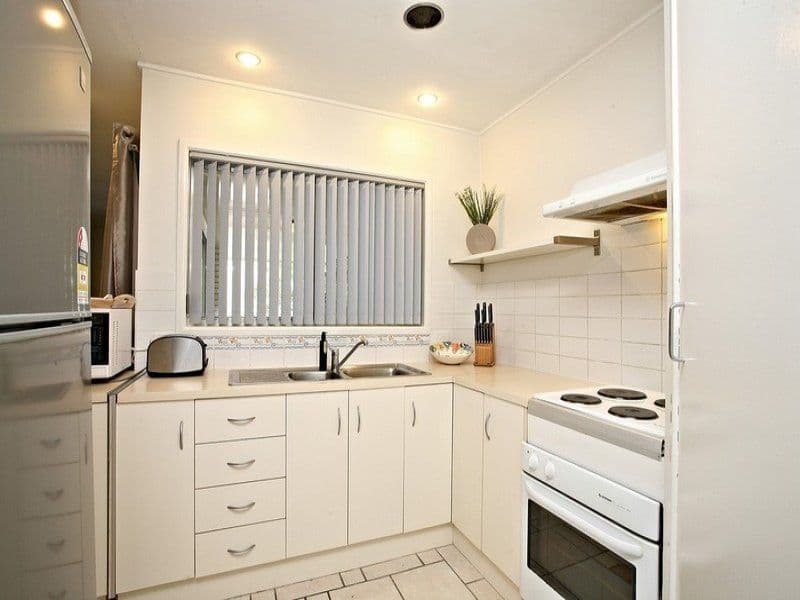 35 Dandenong Road, JAMBOREE HEIGHTS QLD 4074, Jamboree Heights - Thumbnail 2