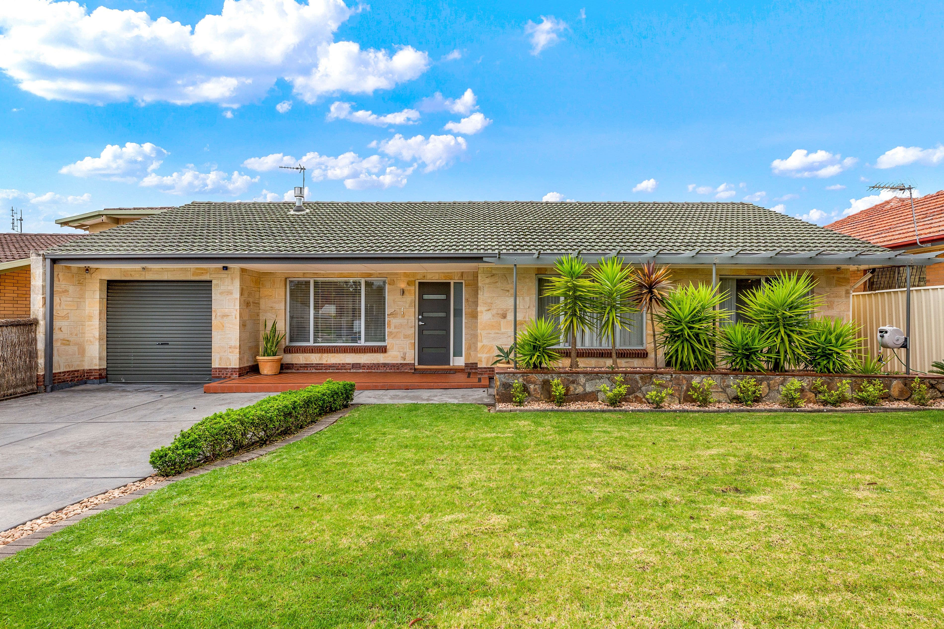 25 Greenknoll Avenue, Rostrevor SA 5073, Rostrevor - Image 1