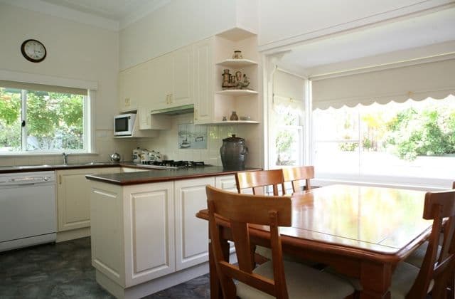 30 Howard Street, WARRNAMBOOL VIC 3280, Warrnambool - Thumbnail 2