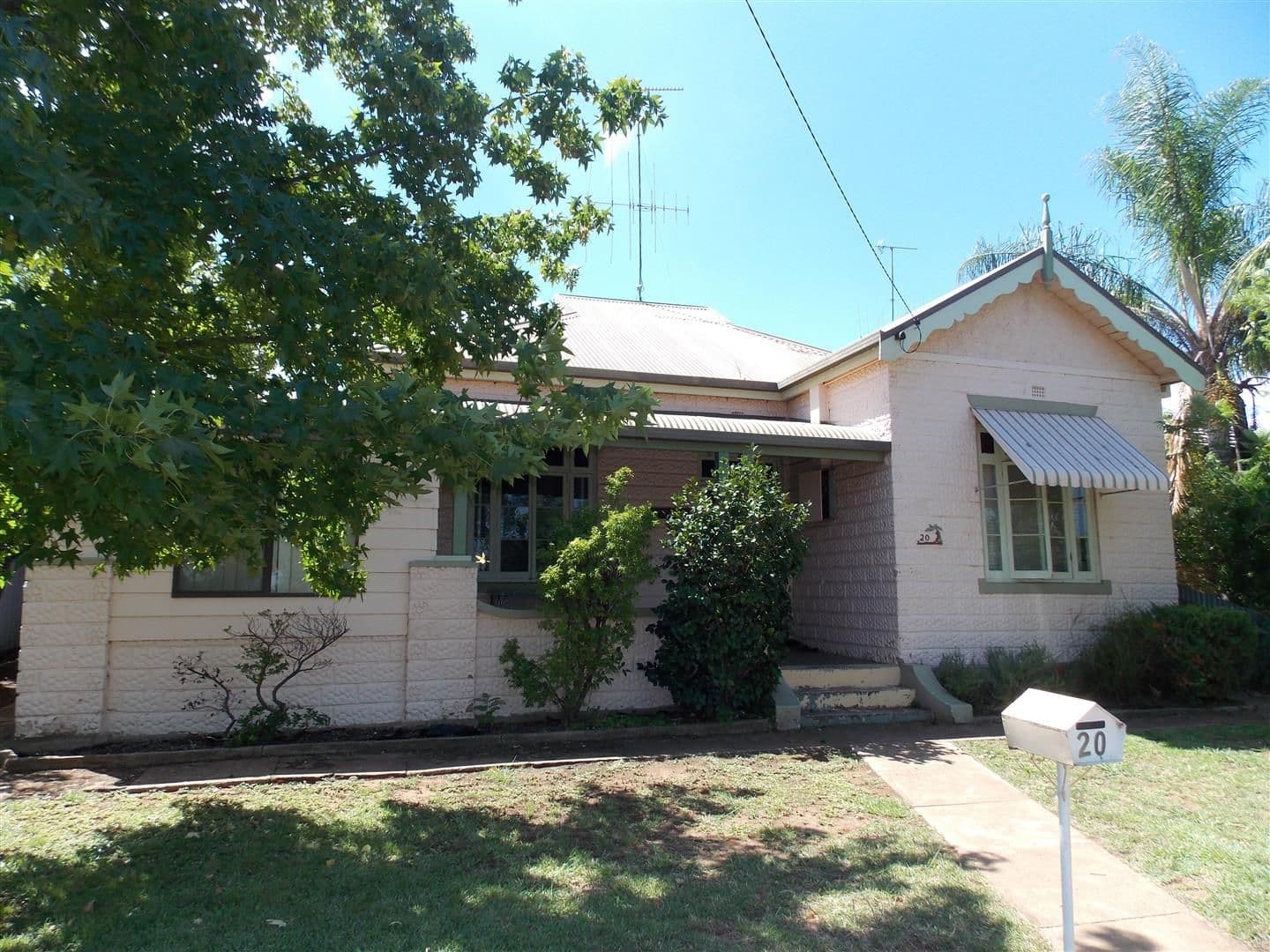 20 Oswin Street, PARKES NSW 2870, Parkes - Image 1