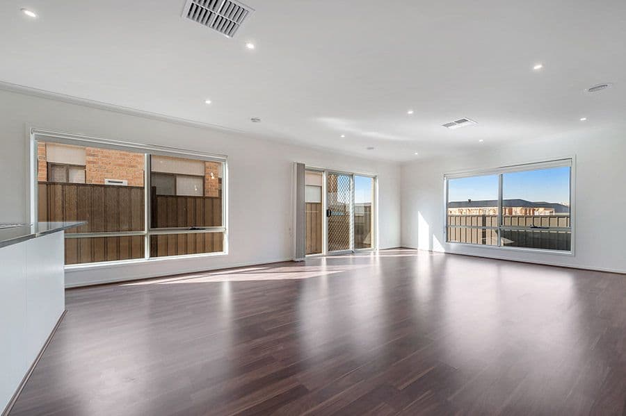 9 Kangaroo Road, Craigieburn VIC 3064, Craigieburn - Thumbnail 4