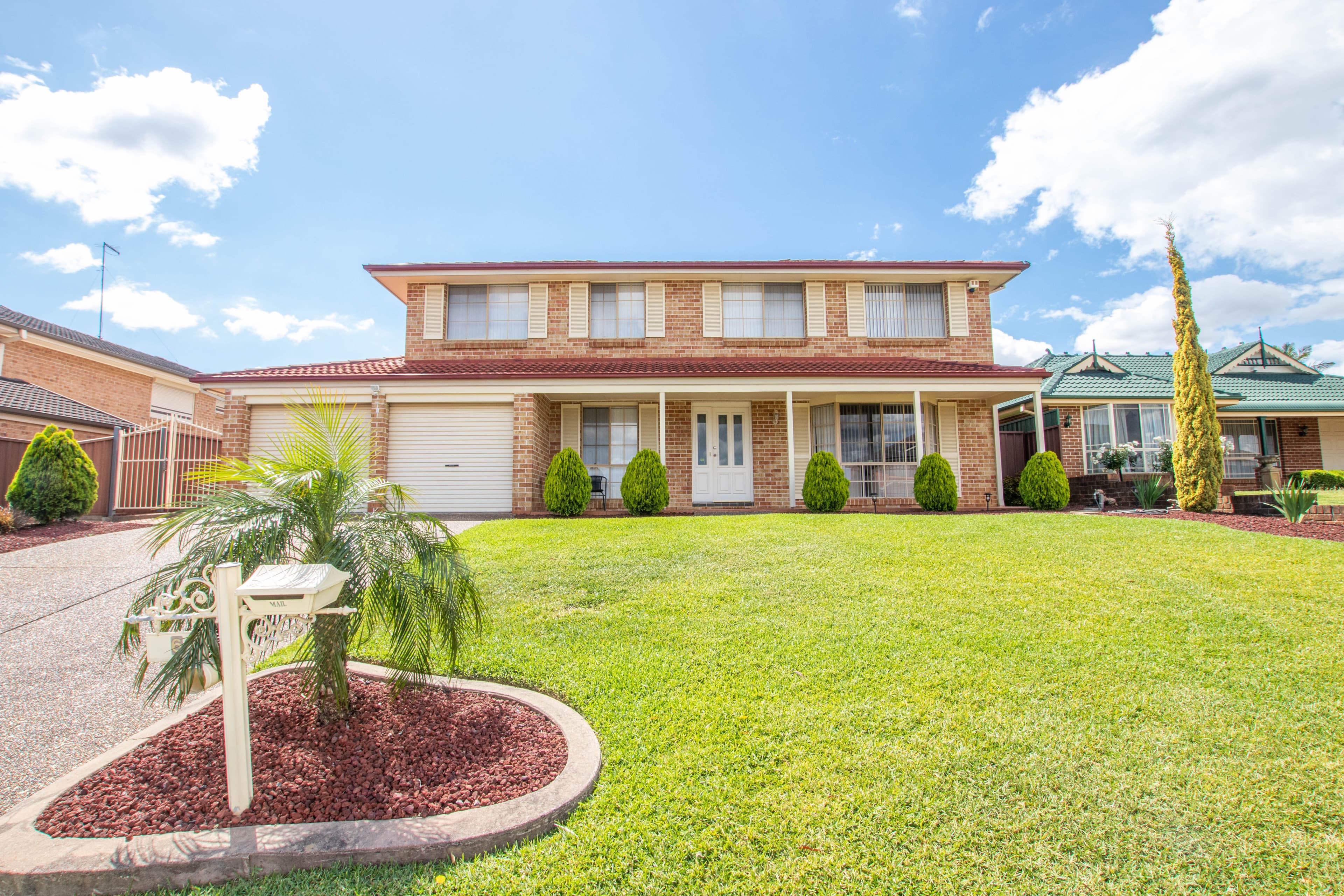 6 Moreton Close, Hinchinbrook - Image 1