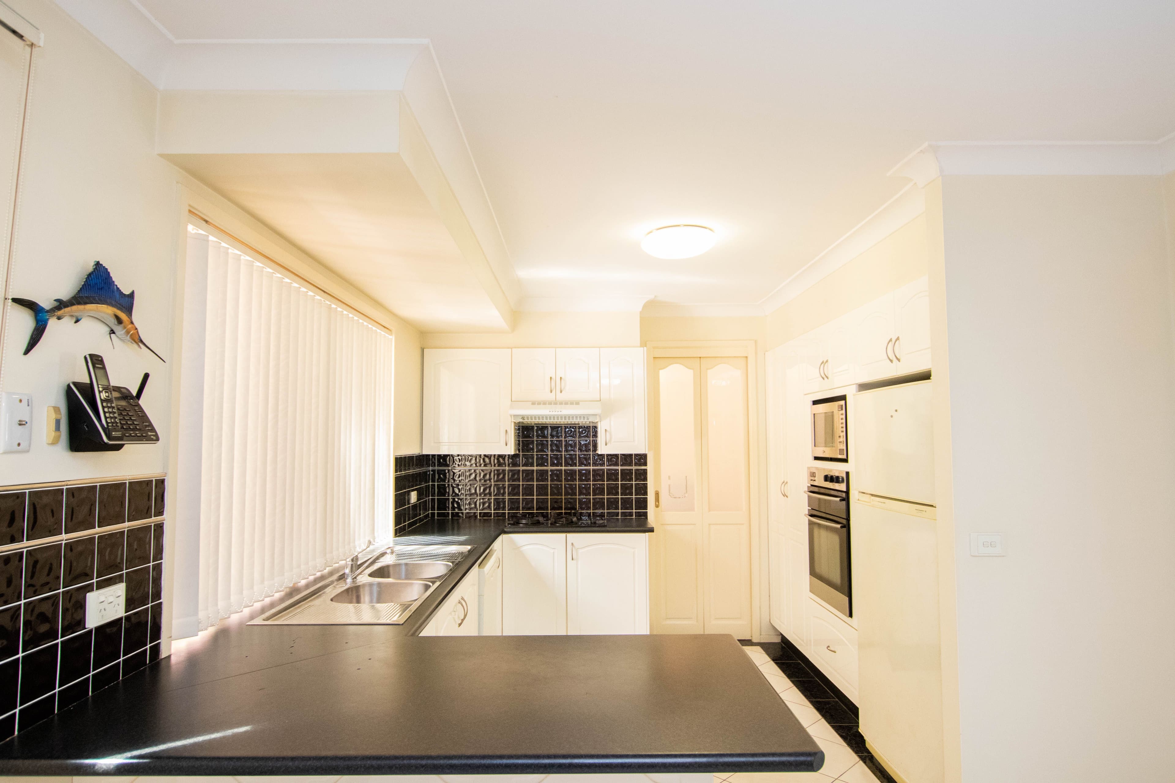 6 Moreton Close, Hinchinbrook - Thumbnail 6