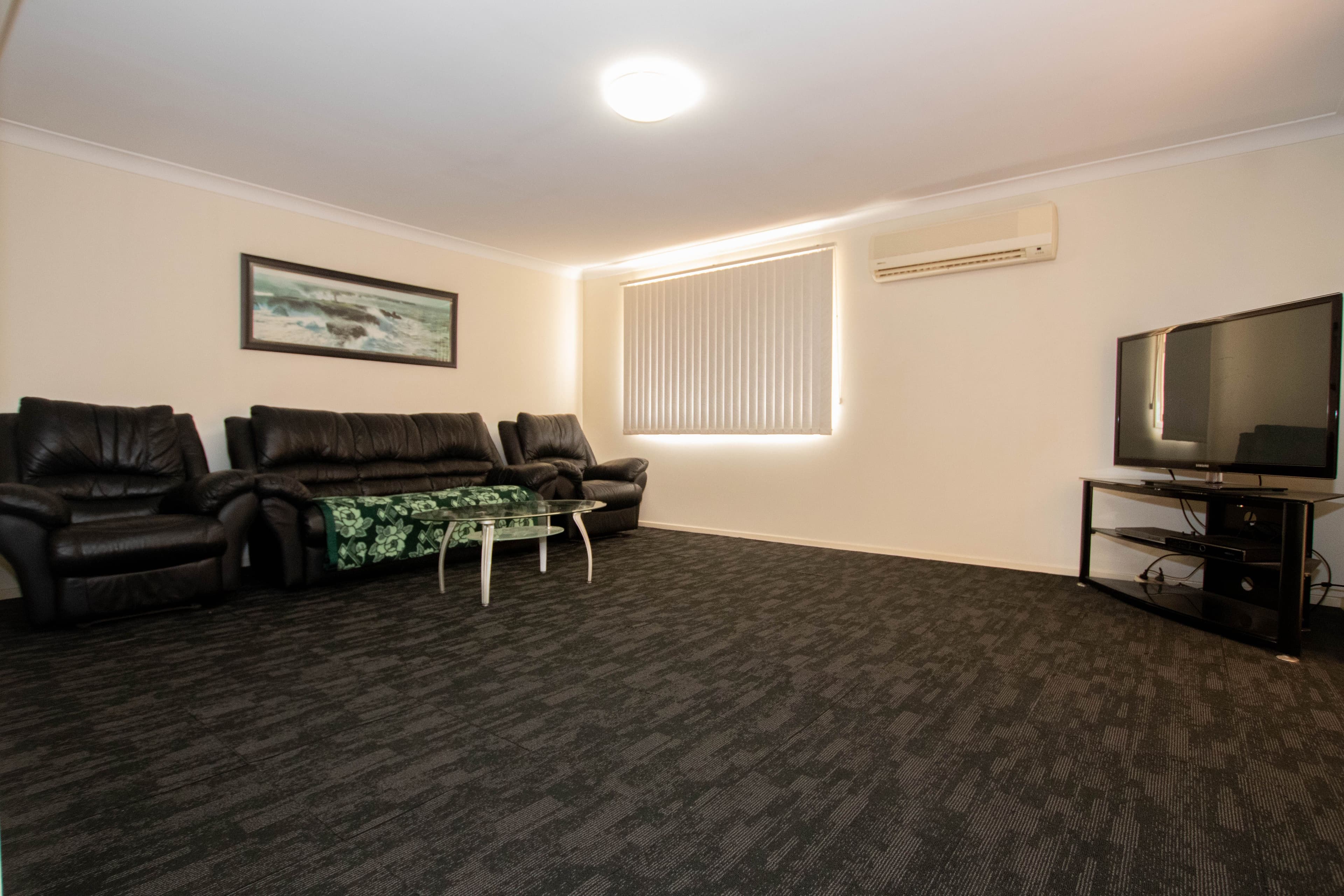 6 Moreton Close, Hinchinbrook - Thumbnail 8