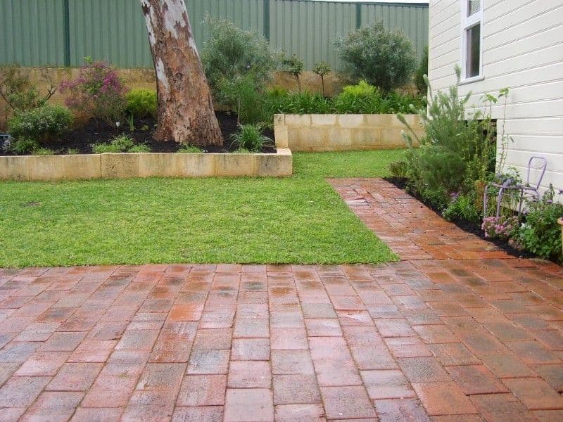 19 Coongan Avenue, GREENMOUNT WA 6056, Greenmount - Thumbnail 3
