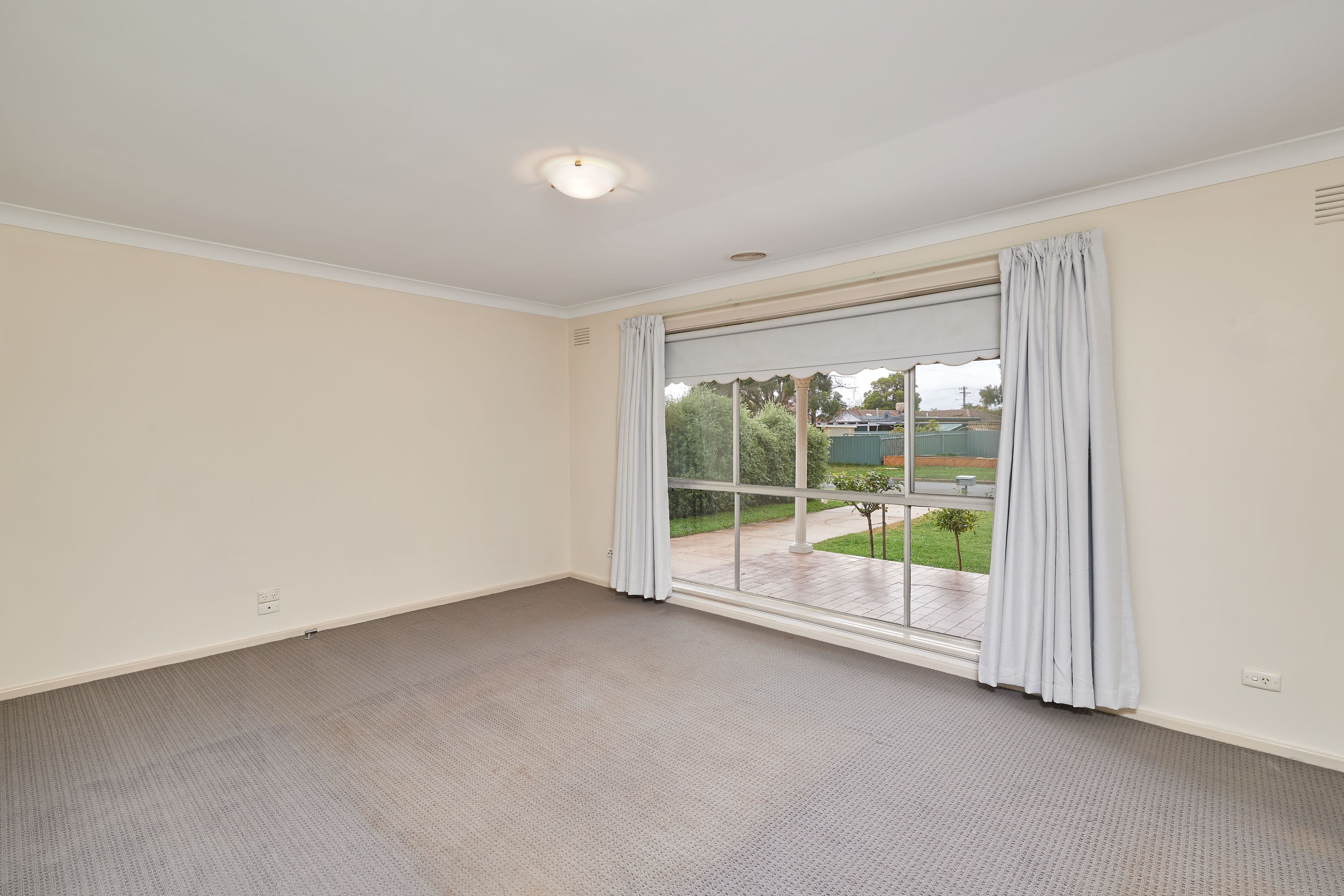 14 Grace Avenue, Lake Albert NSW 2650, Lake Albert - Thumbnail 3