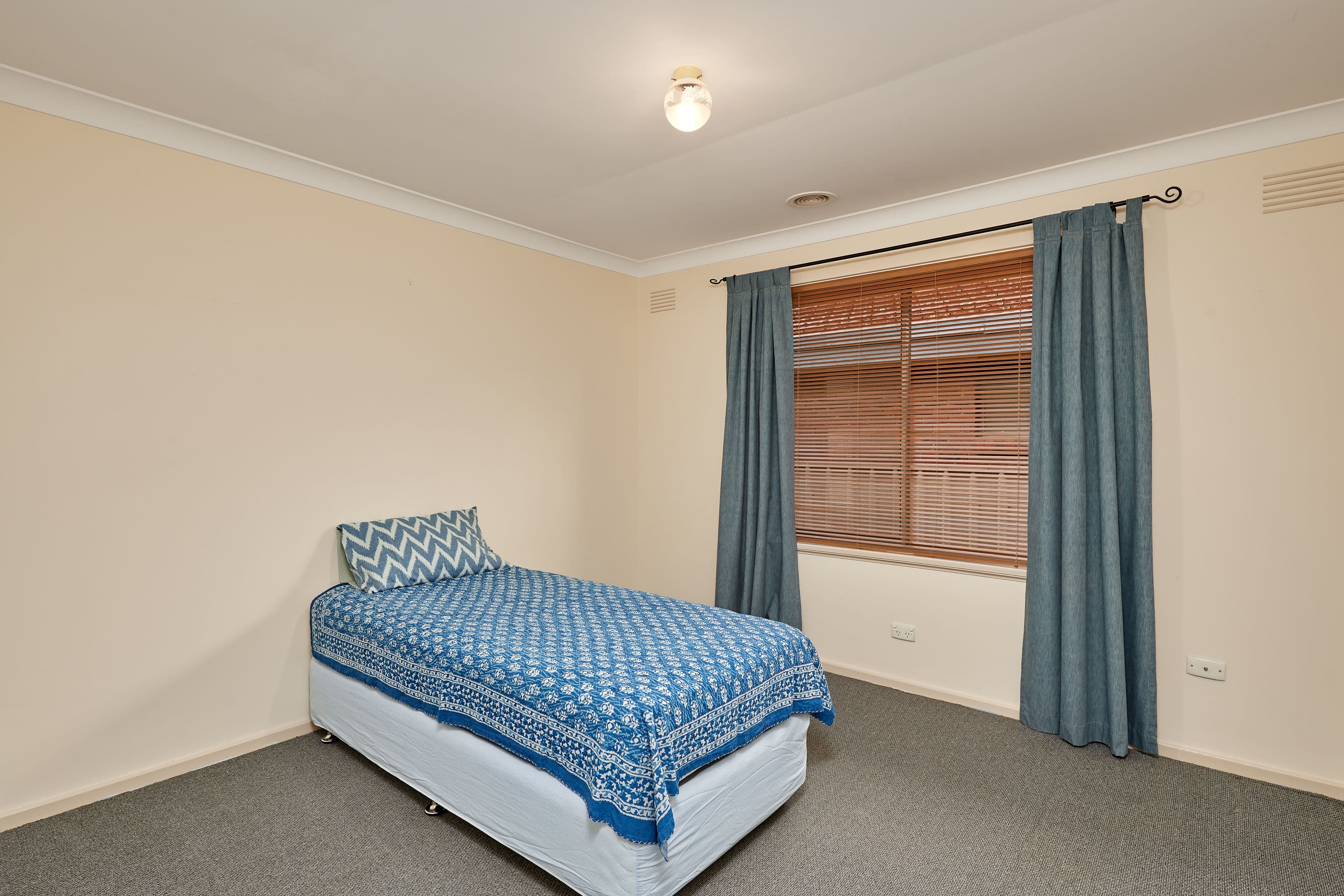 14 Grace Avenue, Lake Albert NSW 2650, Lake Albert - Thumbnail 6