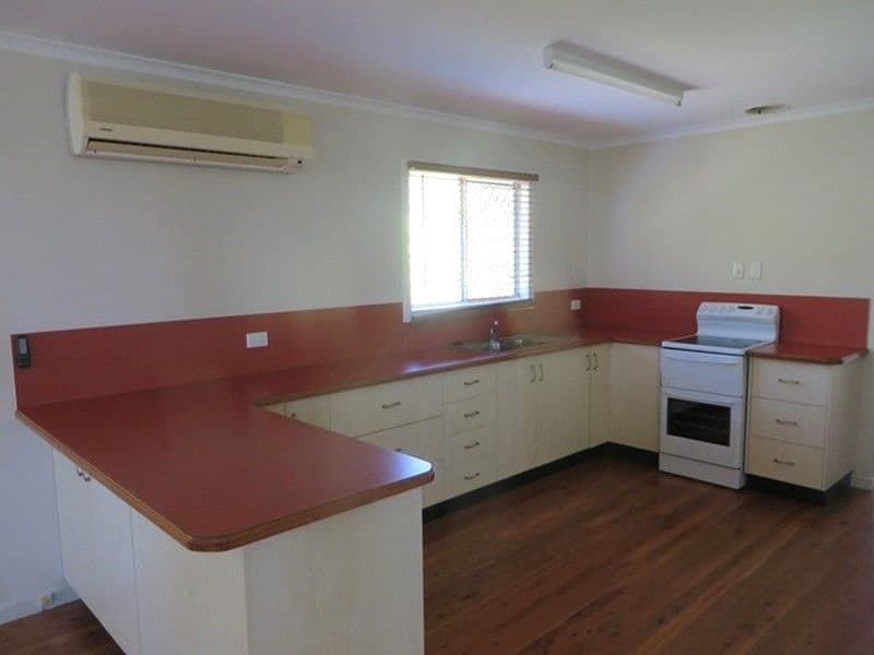 26 Pier Street, South Gladstone QLD 4680, South Gladstone - Thumbnail 3