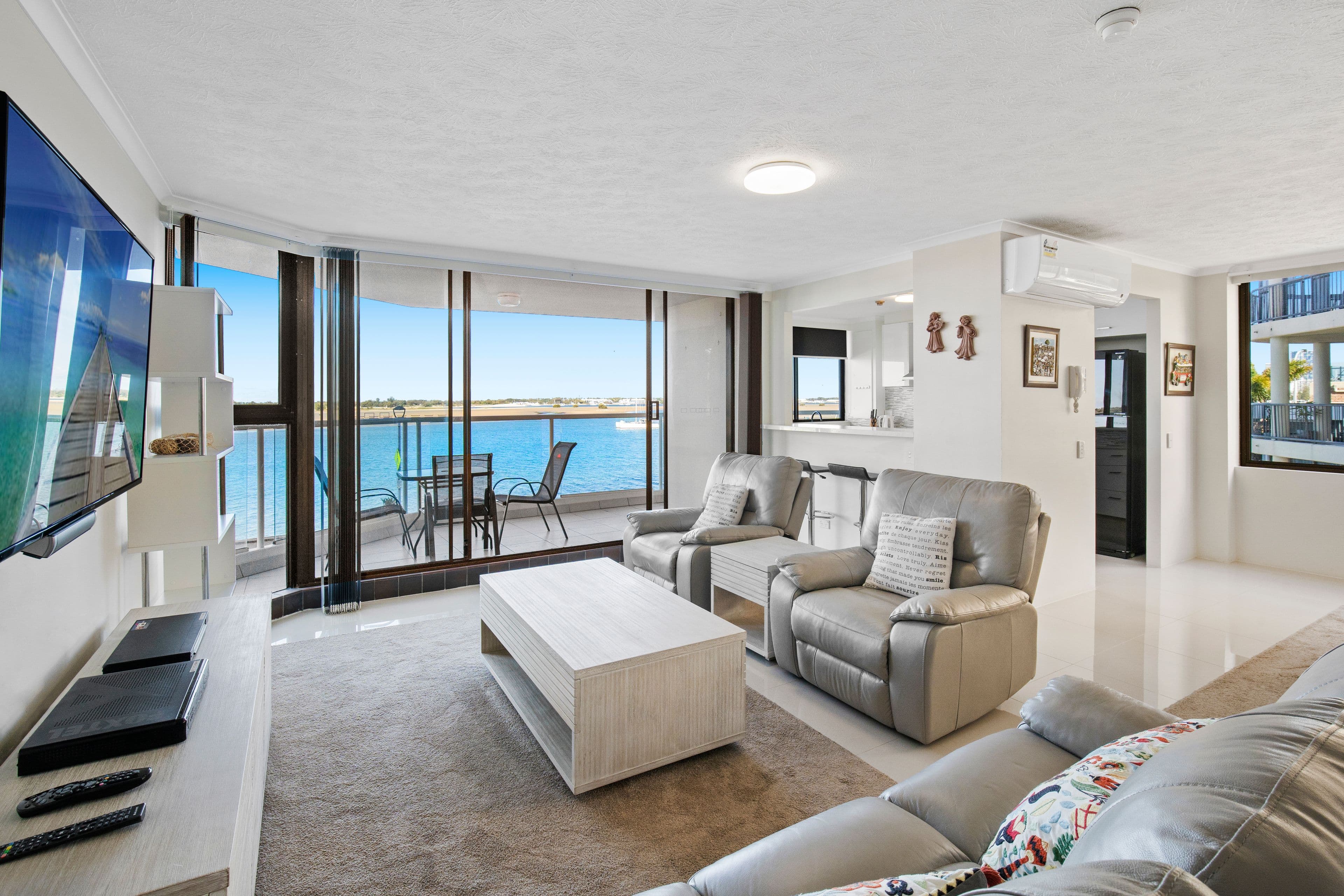 316-318 Marine Parade, Labrador QLD 4215, Labrador - Thumbnail 6