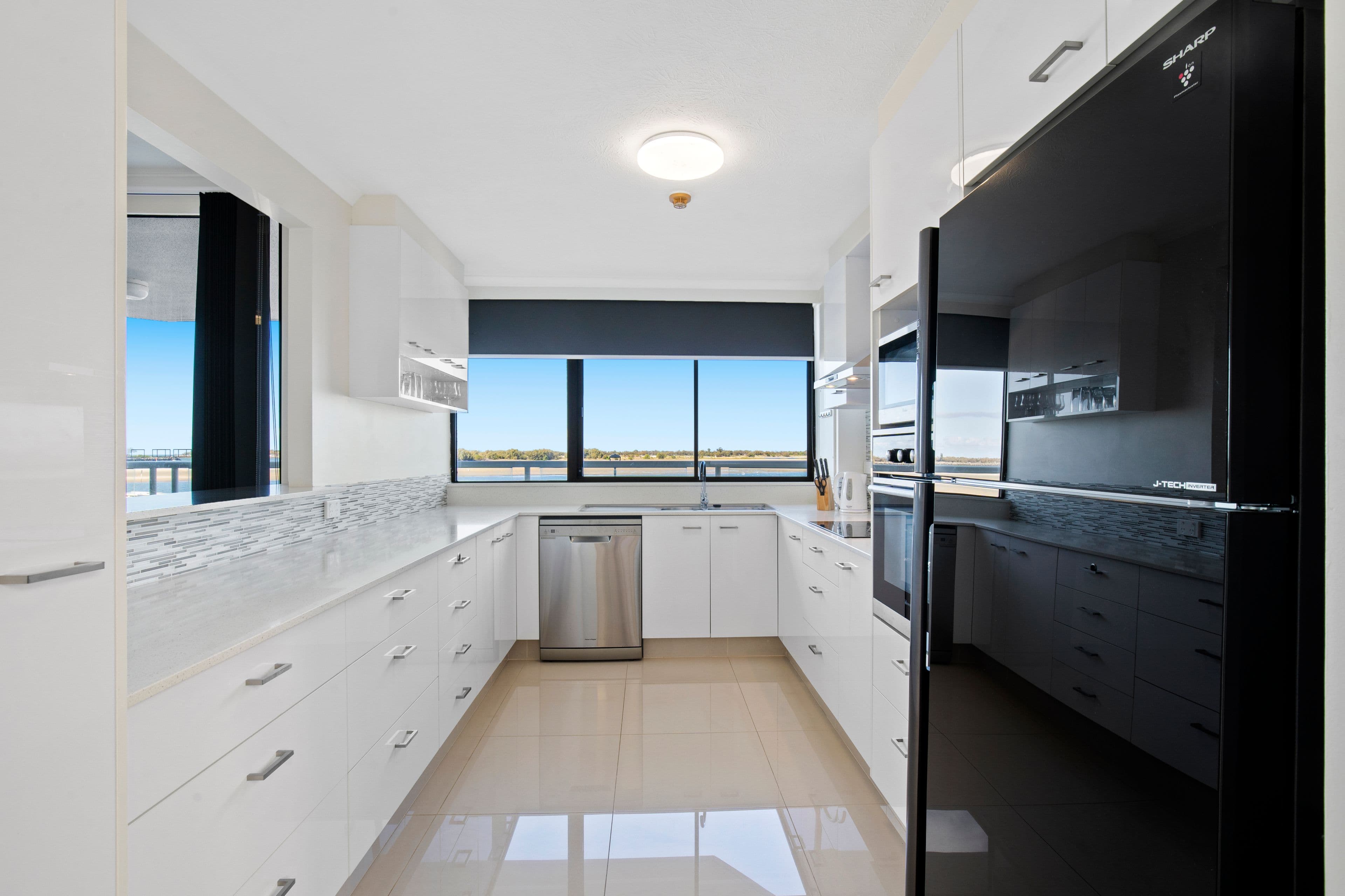 316-318 Marine Parade, Labrador QLD 4215, Labrador - Thumbnail 8