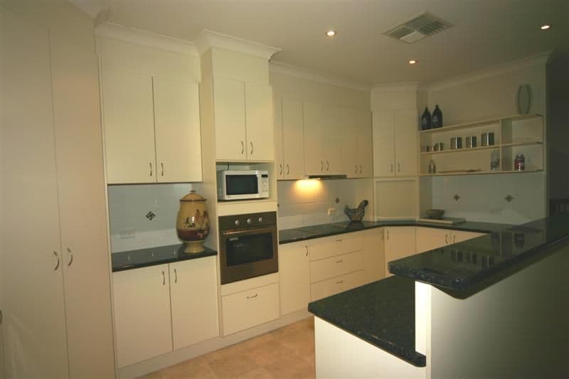38 Sandalwood Avenue West, DALBY QLD 4405, Dalby - Thumbnail 4