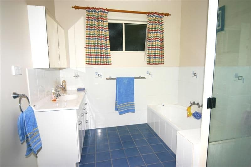 38 Sandalwood Avenue West, DALBY QLD 4405, Dalby - Thumbnail 6