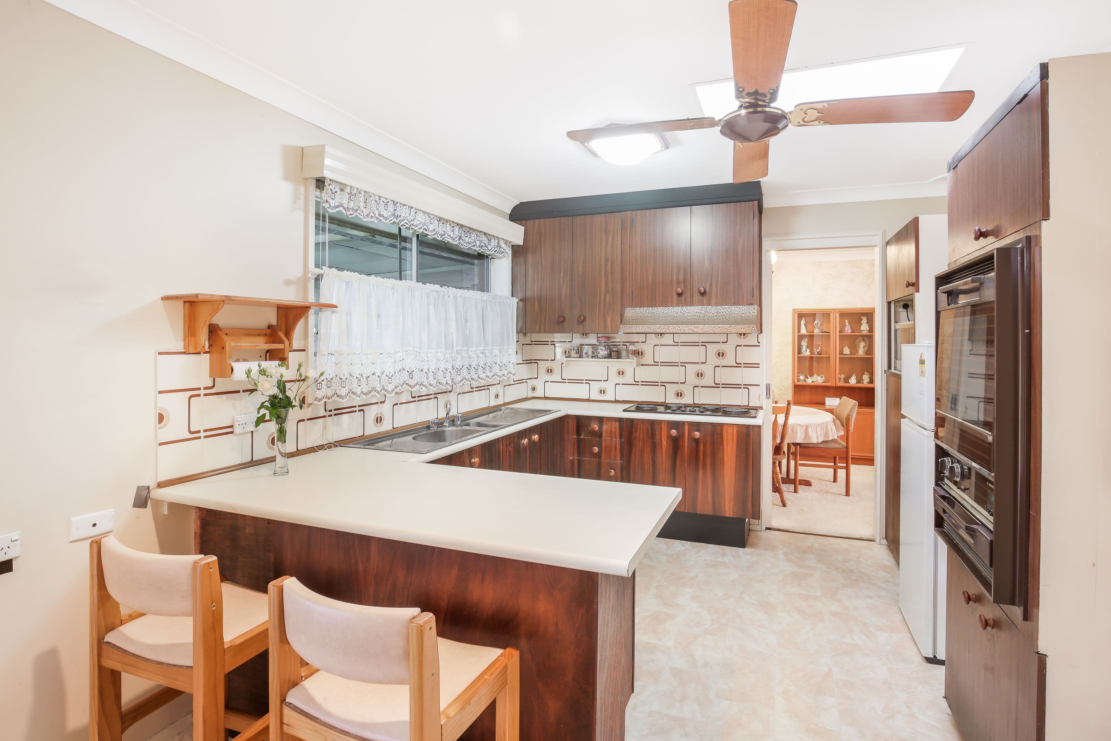 49 Rebecca Parade, Winston Hills - Thumbnail 3