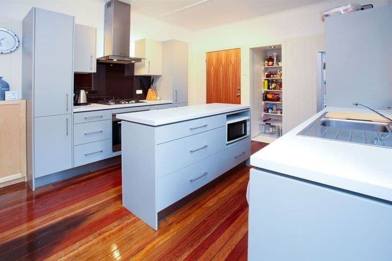 10 Mar Street, HOLLAND PARK QLD 4121, Holland Park - Image 1