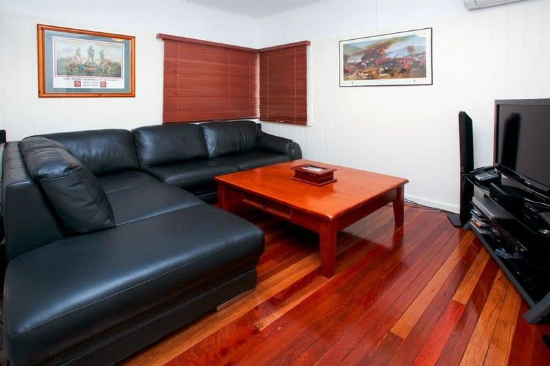 10 Mar Street, HOLLAND PARK QLD 4121, Holland Park - Thumbnail 4