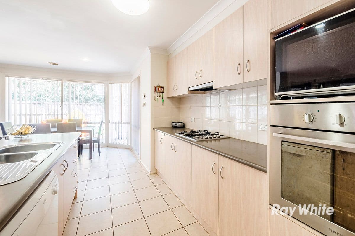 24 Shore Grove, Coburg North - Thumbnail 7