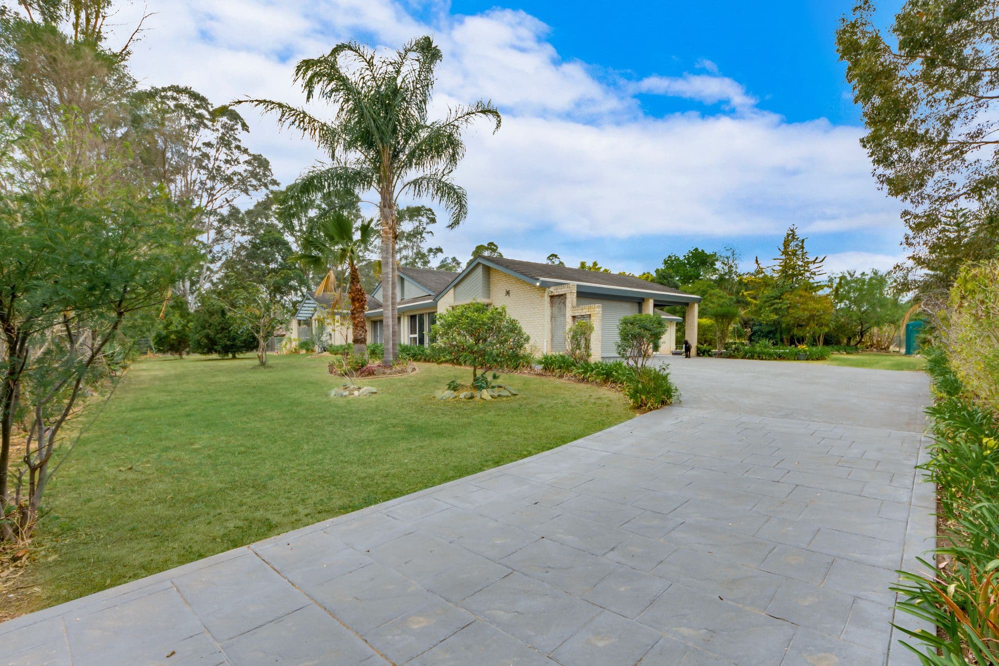 6 St James Road, Varroville - Image 1