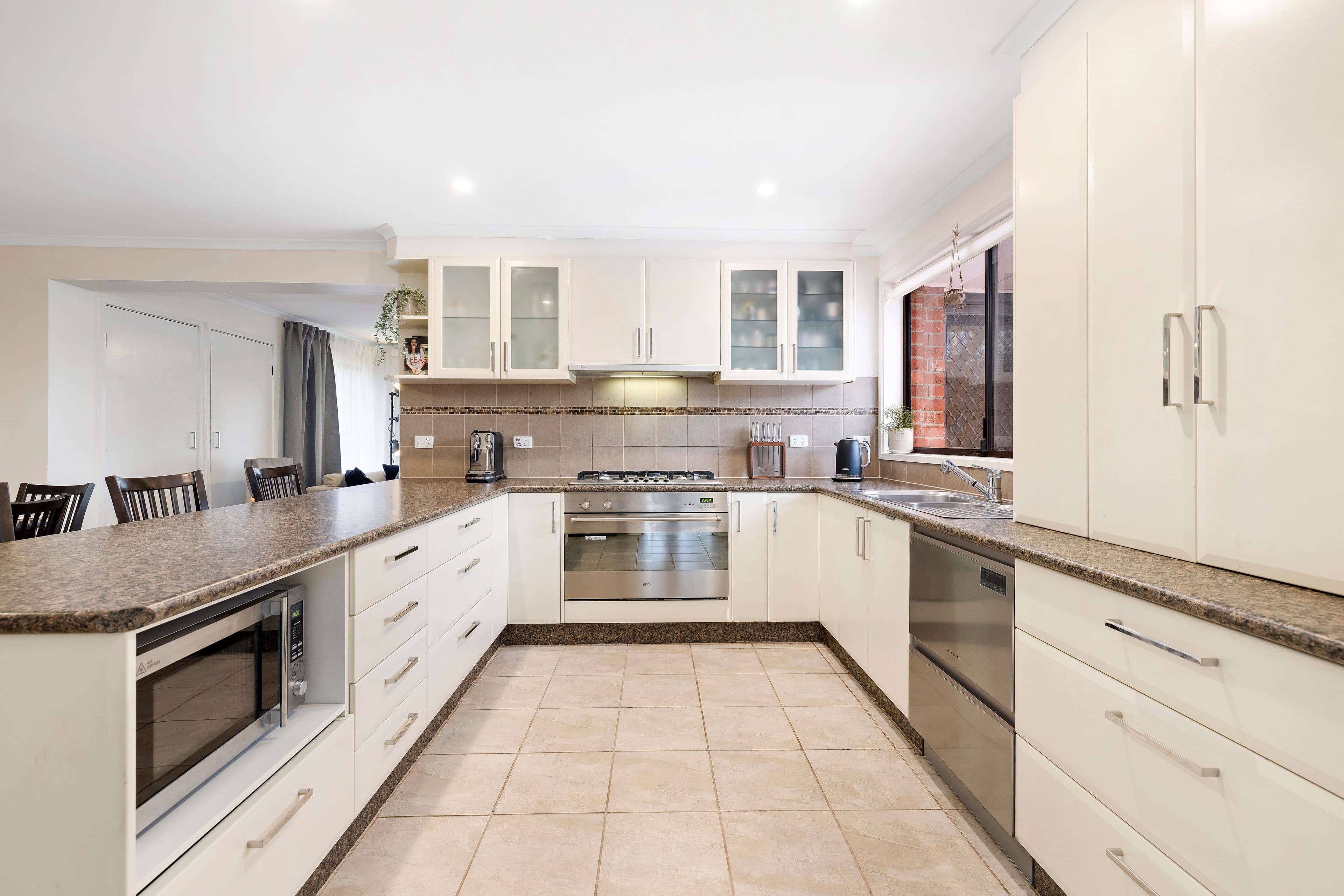 1 Blake Court, Scoresby VIC 3179, Scoresby - Thumbnail 6