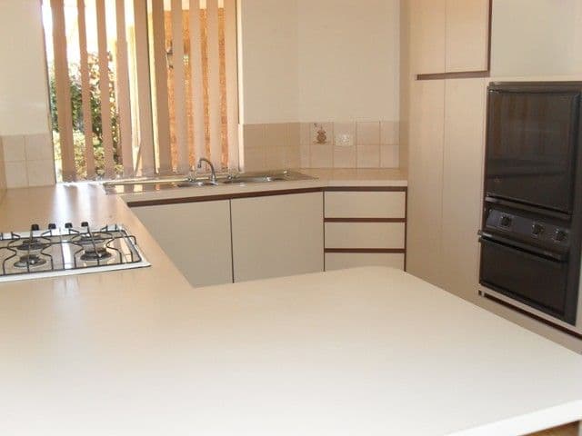 4  Heron Place, MADDINGTON WA 6109, Maddington - Thumbnail 2