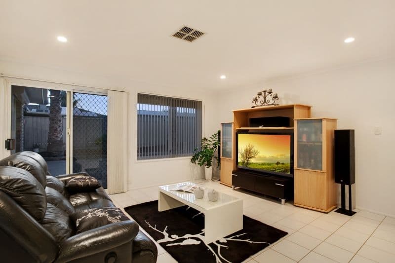 12 Caston Street, POORAKA SA 5095, Pooraka - Thumbnail 2