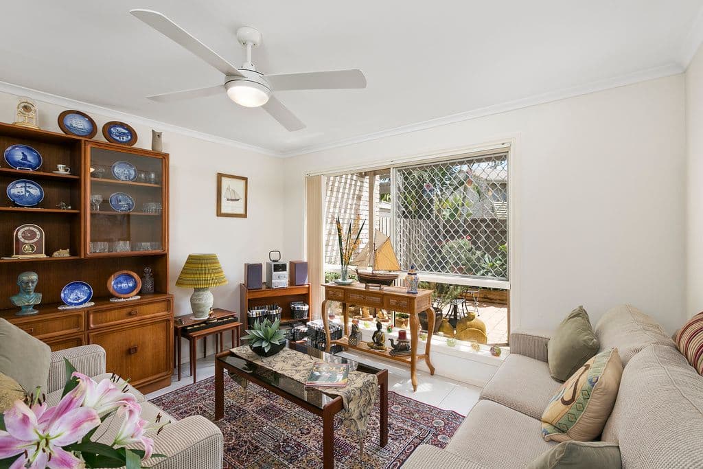 19 Robyn Street, Southport QLD 4215, Southport - Thumbnail 3
