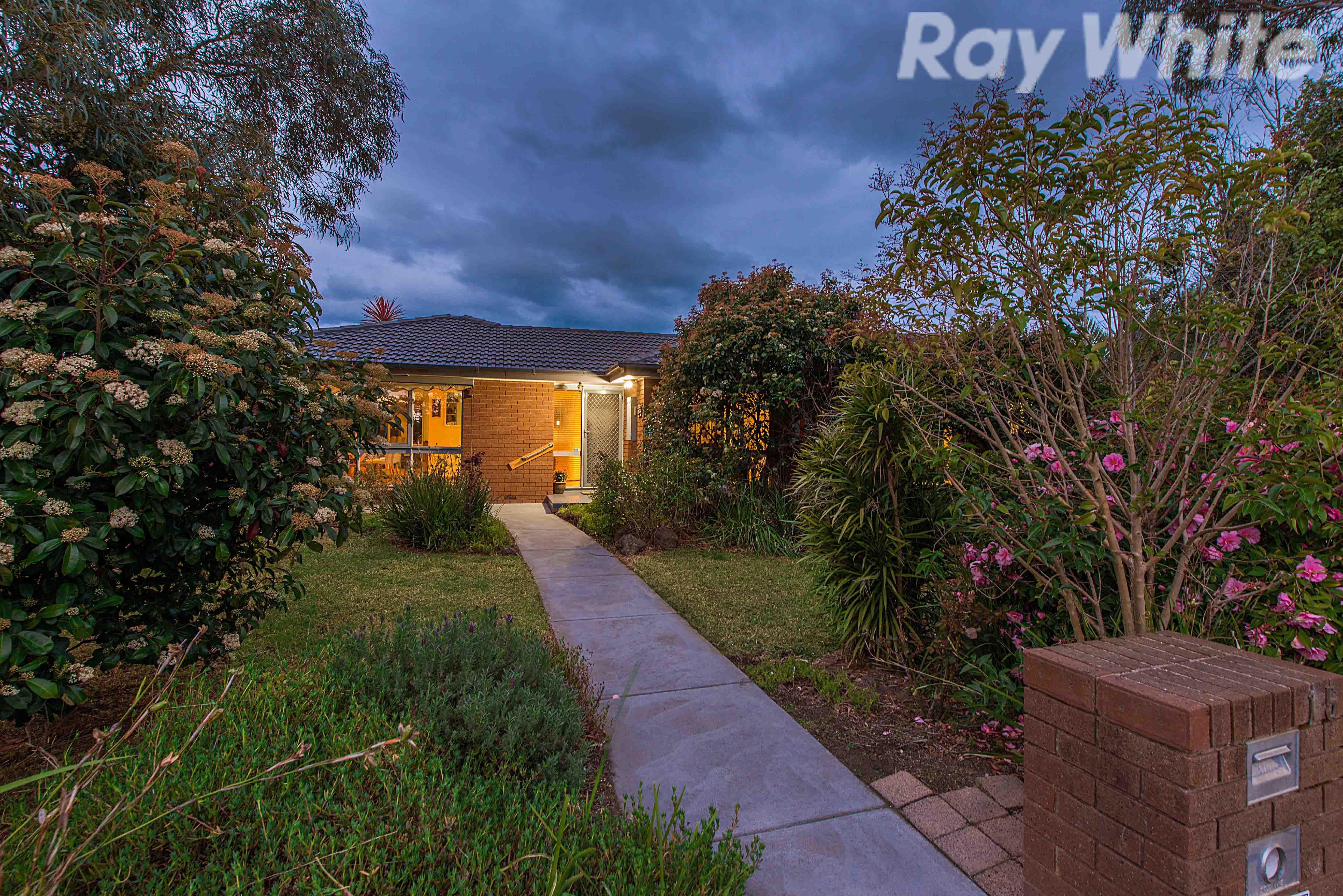 15 Natasha Close, Ferntree Gully VIC 3156, Ferntree Gully - Thumbnail 2