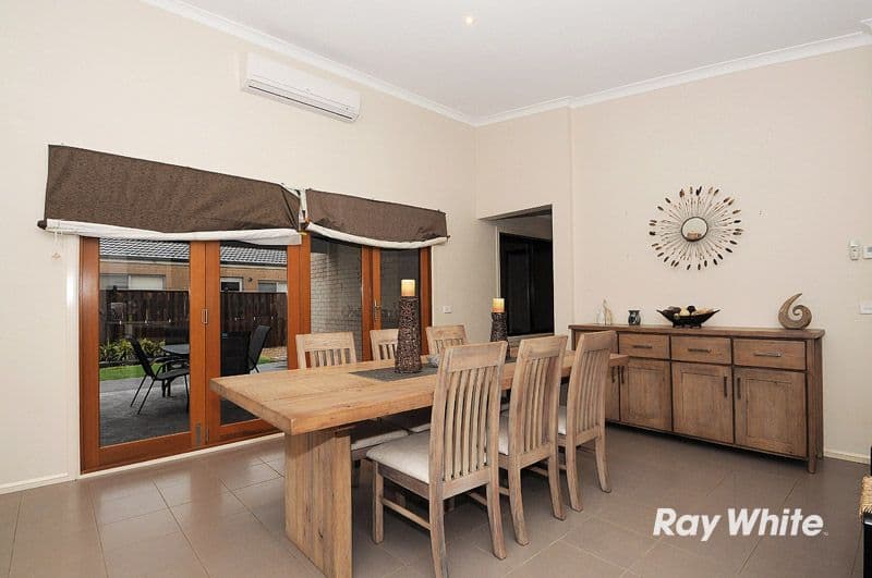 8 Honeybark Crescent, LYNDHURST VIC 3975, Lyndhurst - Thumbnail 4