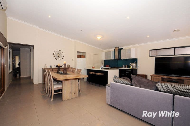 8 Honeybark Crescent, LYNDHURST VIC 3975, Lyndhurst - Thumbnail 8