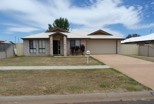 23 Berghofer Drive, OAKEY QLD 4401, Oakey - Image 1