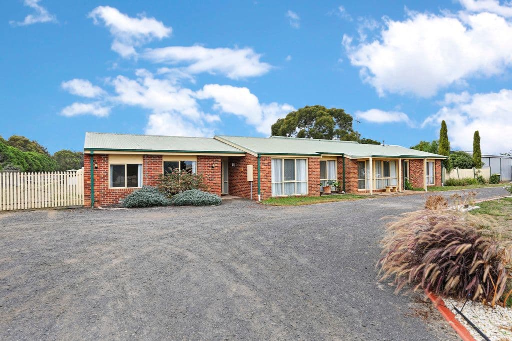 45 Lockyers Road, Lara VIC 3212, Lara - Thumbnail 2