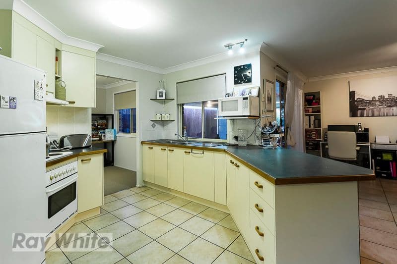4 Achterberg Place, VICTORIA POINT QLD 4165, Victoria Point - Thumbnail 5