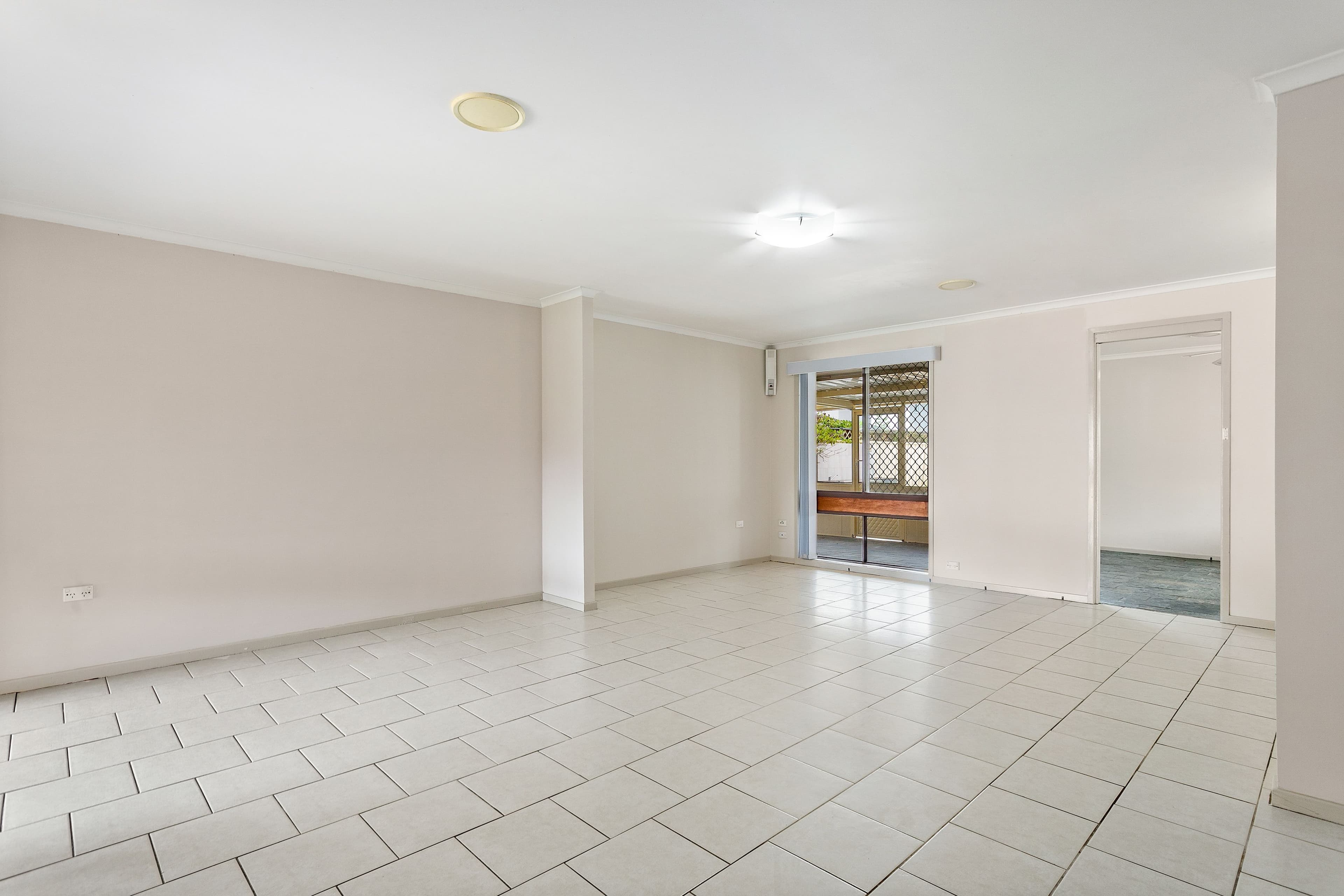 7 Coolawin Crescent, Shellharbour NSW 2529, Shellharbour - Thumbnail 3
