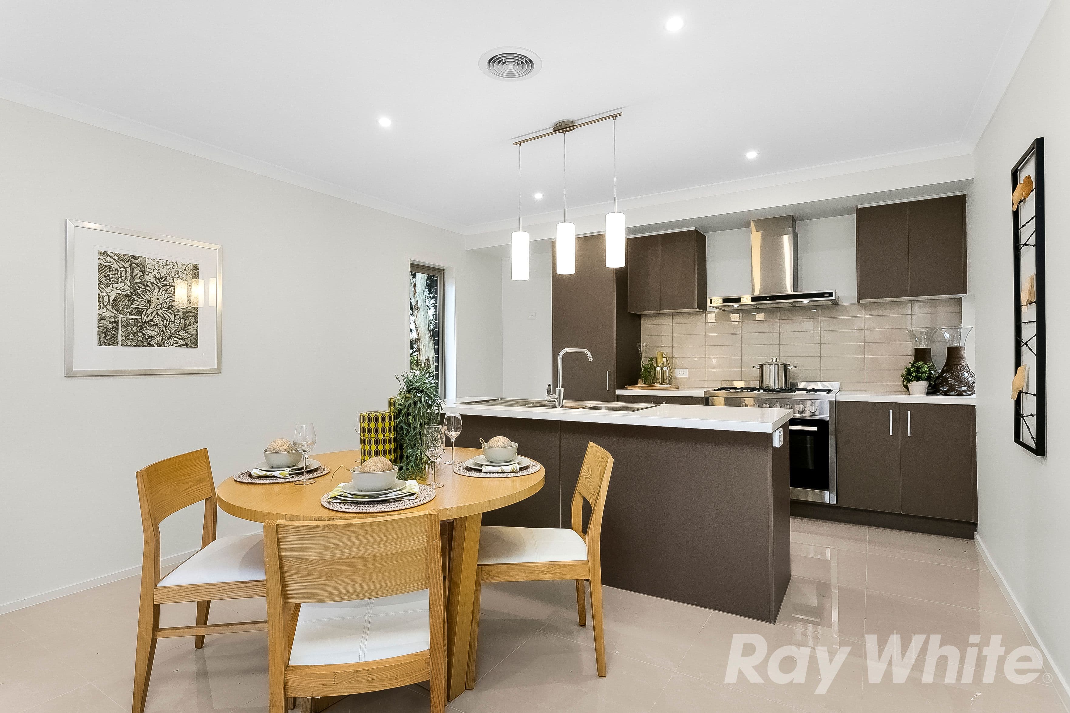 34 Kirstina Road, Glen Waverley VIC 3150, Glen Waverley - Thumbnail 5