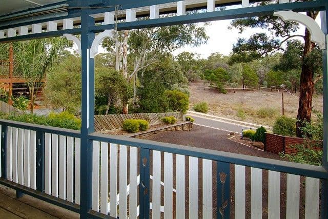 7  Hurst Road, HURSTBRIDGE VIC 3099, Hurstbridge - Thumbnail 2