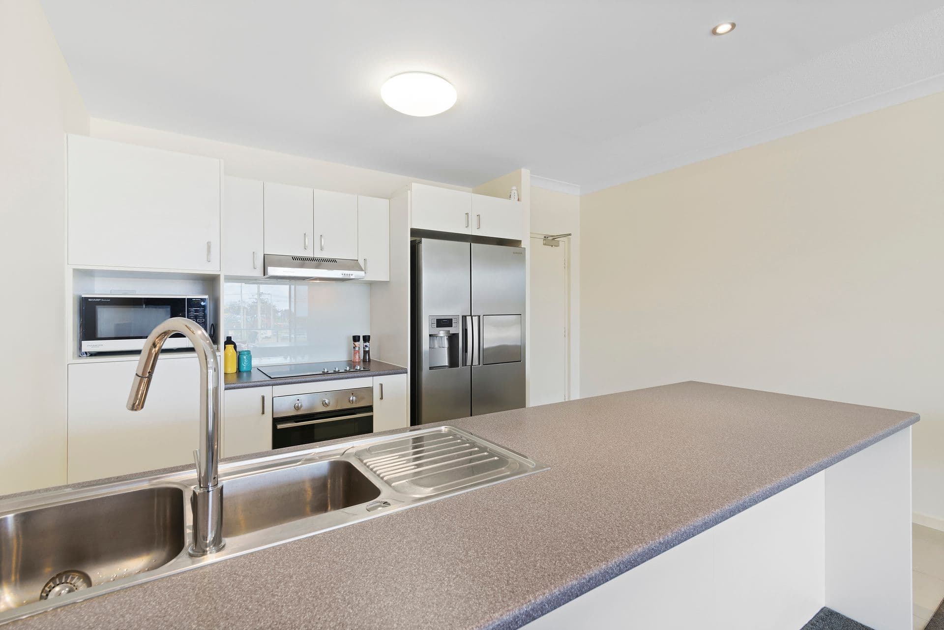 2 Tallebudgera Drive, Palm Beach QLD 4221, Palm Beach - Thumbnail 3