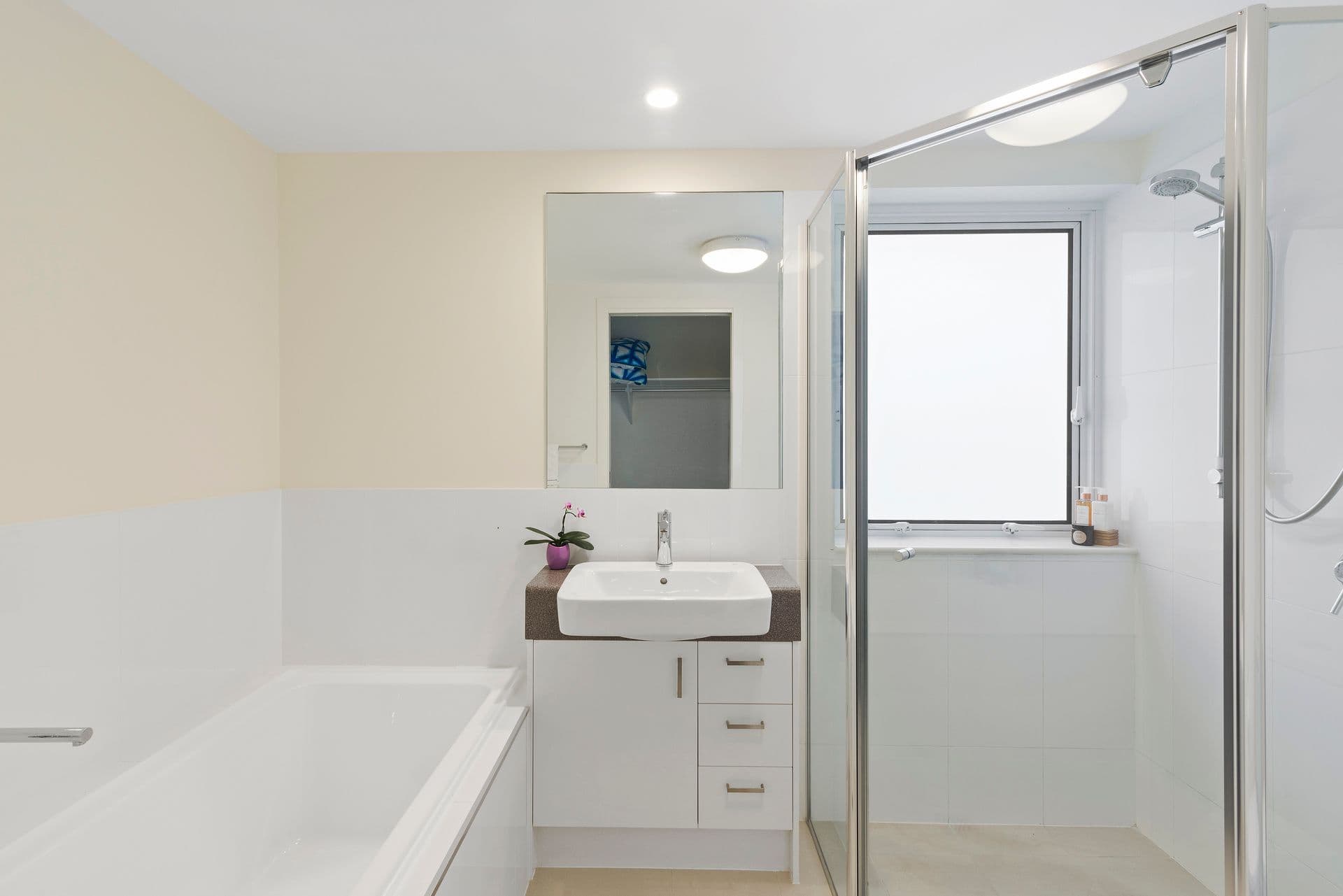 2 Tallebudgera Drive, Palm Beach QLD 4221, Palm Beach - Thumbnail 6