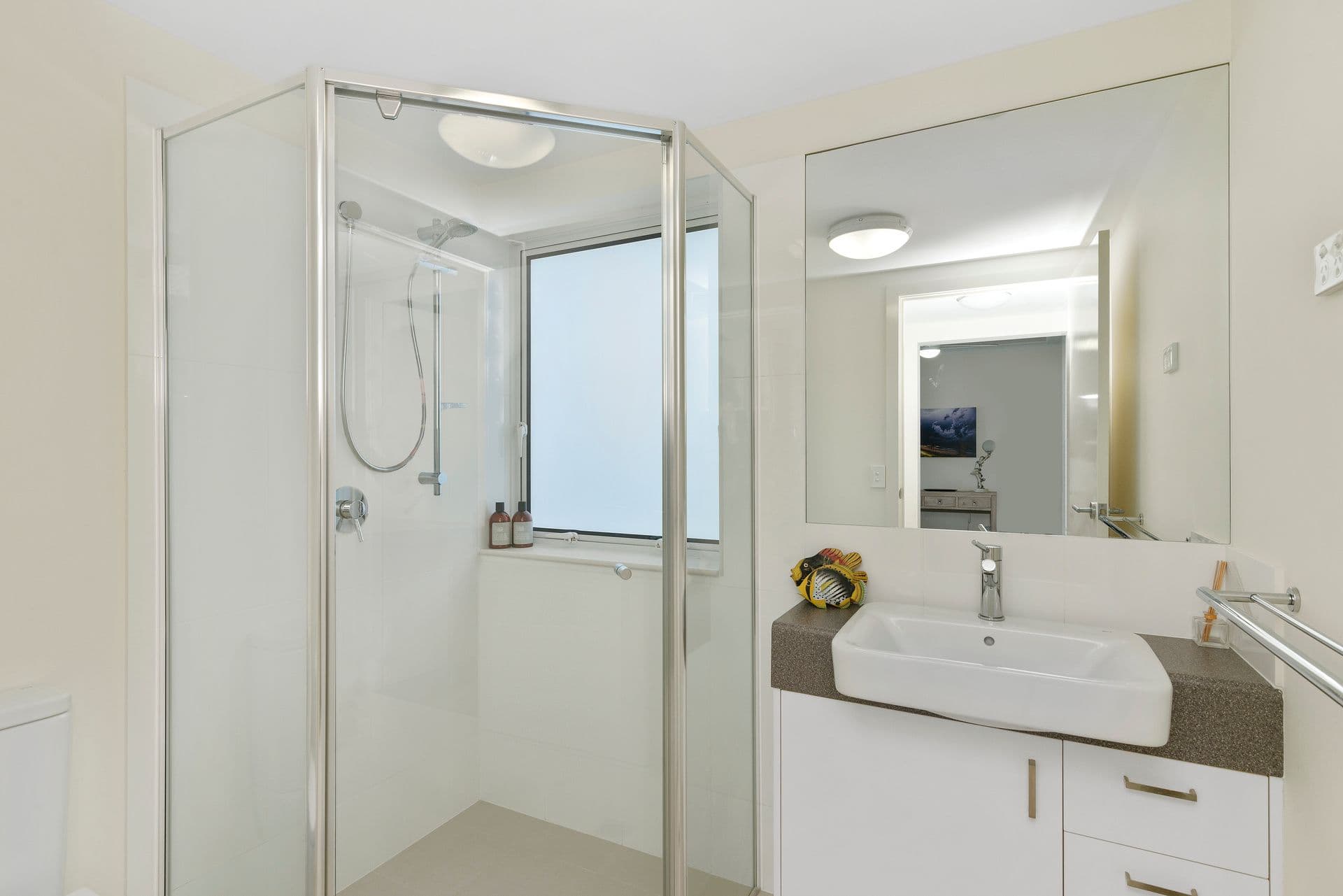 2 Tallebudgera Drive, Palm Beach QLD 4221, Palm Beach - Thumbnail 8